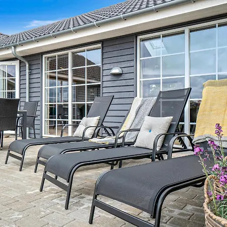 Cozy In With Sauna Holiday home