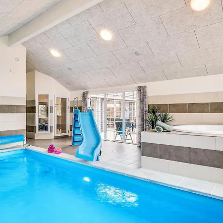 Holiday home Cozy In With Sauna